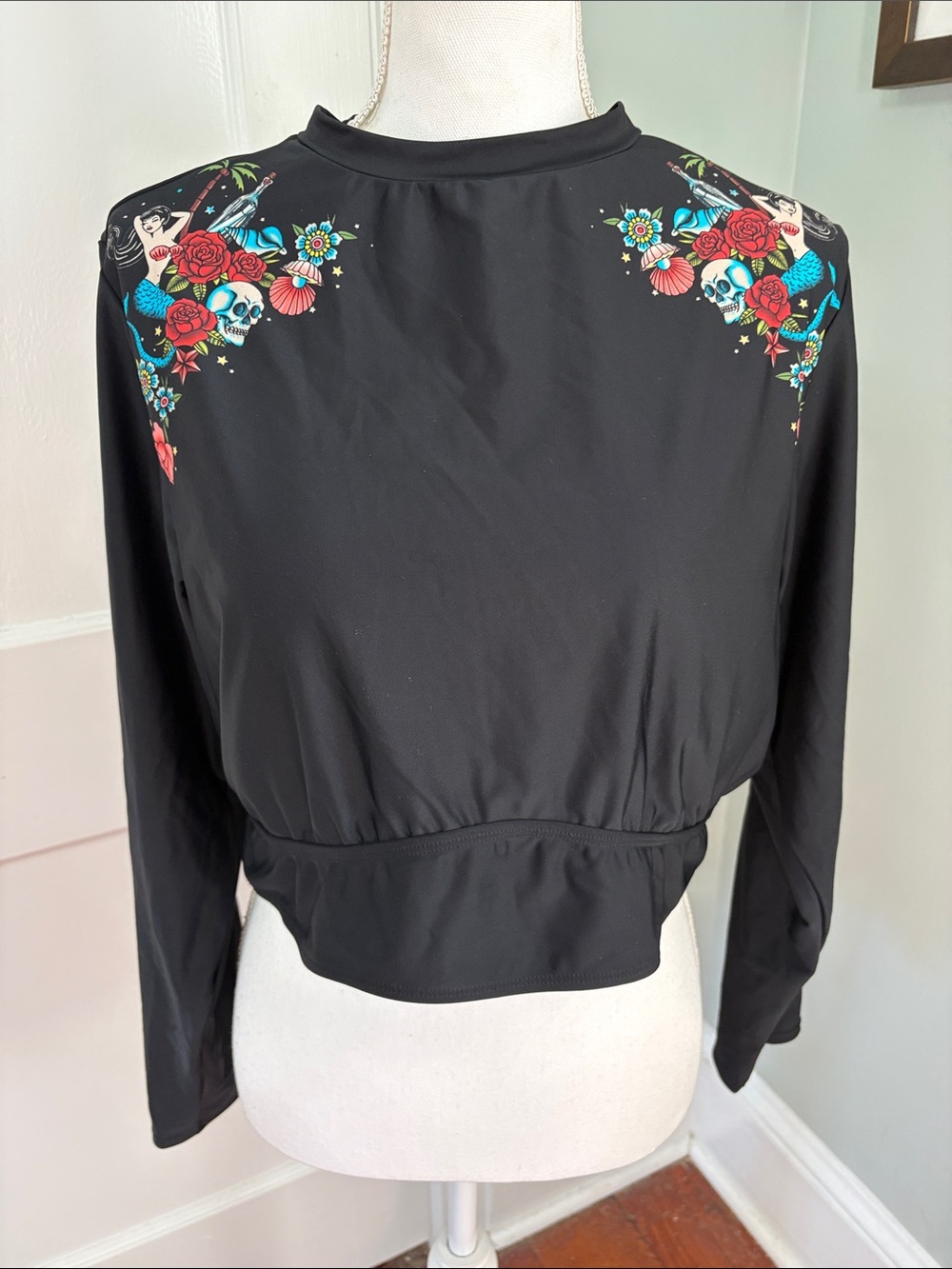 Torrid Long Sleeve Swim Shirt Top Swimsuit Rash Guard size 3 3X